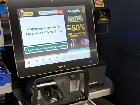 Kasa samoobsługowa w supermarkecie