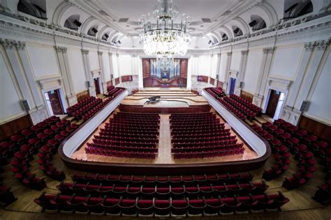 Wnętrze sali koncertowej Filharmonii Krakowskiej