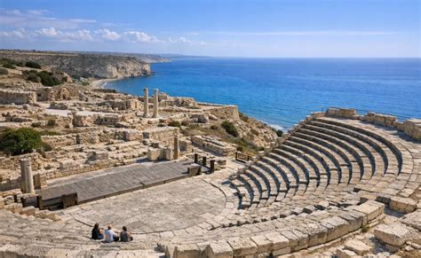 Ruiny starożytnego Kourion z widokiem na morze