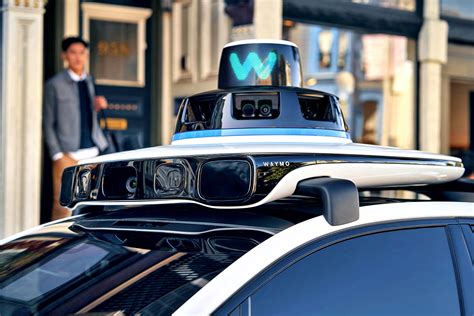 Ilustracja samochodu autonomicznego Waymo