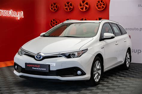 Hybrydowa Toyota Auris z floty PZU
