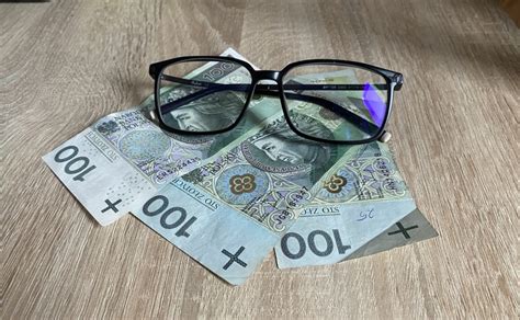 Schemat procesu ubiegania się o dofinansowanie do okularów od pracodawcy