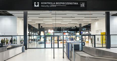 Schemat kontroli bezpieczeństwa na lotnisku w USA