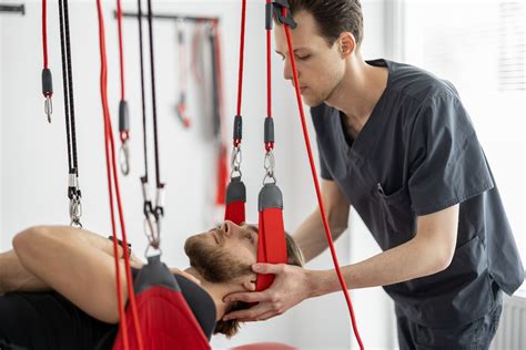 Pracownik na turnusie rehabilitacyjnym
