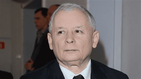 Jarosław Kaczyński na łodzi