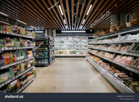 Zdjęcie płonącego supermarketu Netto