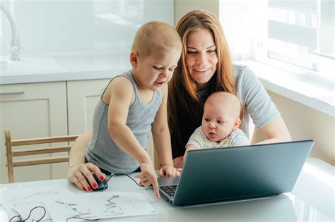 Ikony symbolizujące opiekę nad dzieckiem i rodzicielstwo