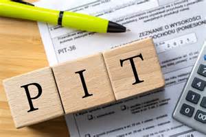 Zasiłek macierzyński i PIT