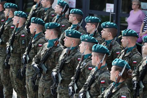 Przykładowe zarobki żołnierzy w Polsce