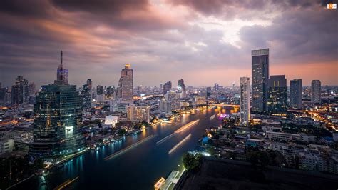 Panorama Bangkoku z rzeką Chao Phraya