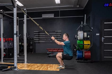 Przykładowe ćwiczenia z wykorzystaniem taśm TRX